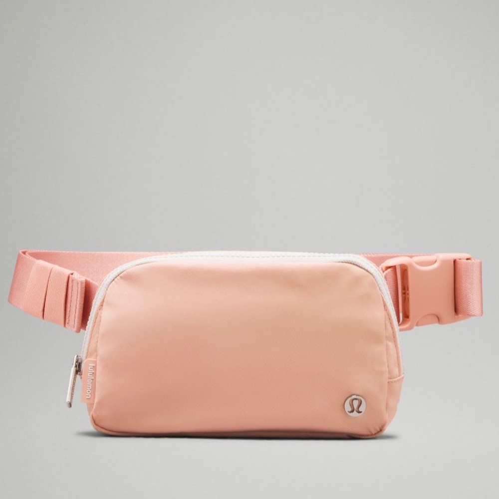 LULULEMON EVERYWHERE BELT BAG 1 L IN MELON SORBET